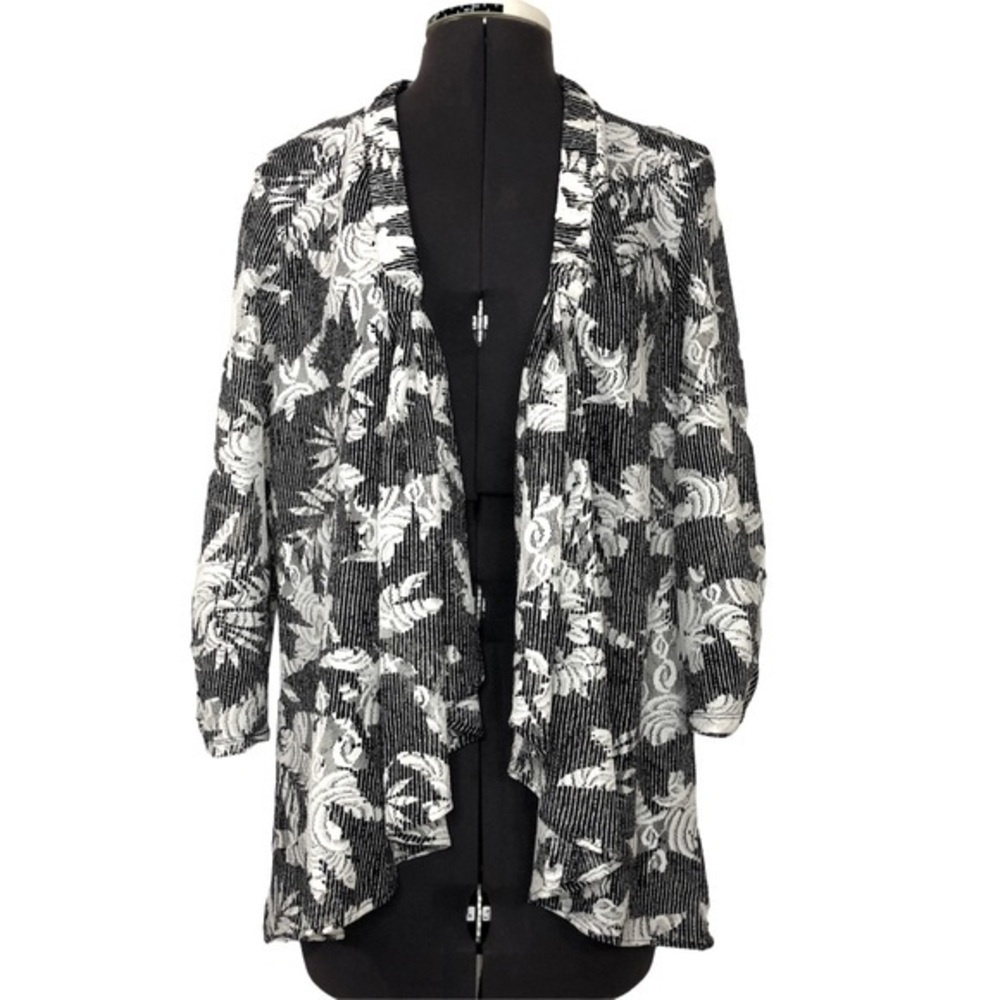 Perceptions New York NWOT Black / White Sheer Cover Up Top 12